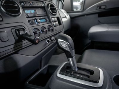 Ford-Cargo-2431_Interior-4-1024x683